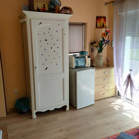 Belle D'hotes Pret De La Tranche Sur *